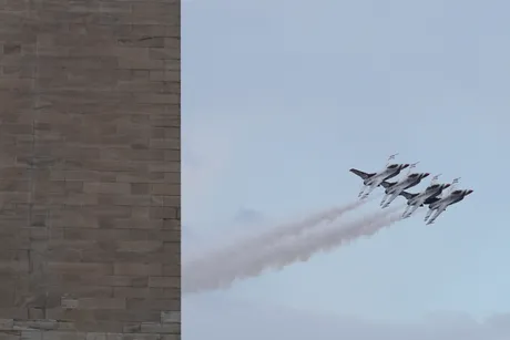 Freedom 250 defile aviona