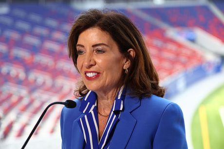 Gov. Kathy Hochul, Keti Hokul
