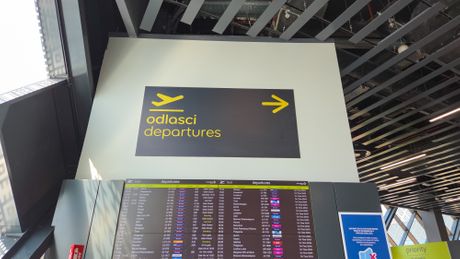 Reportaža sa leta Beograd Atina Tbilisi, Branislav Stojanović