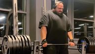 Hulk sa Kosova oborio svetski rekord: Stavili 2 tone tereta na njega, uspeo da izdrži, ušao u Ginisovu knjigu