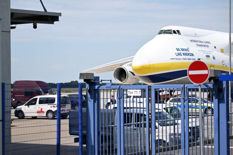 Lajpcig/Hale aerodrom,  dron sa eksplozivom
