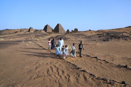 Piramide u Merozu