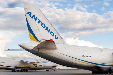 An-124 Leipzig Halle Lajpcig, Avion