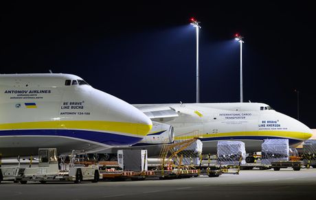 An-124 Leipzig Halle Lajpcig, Avion