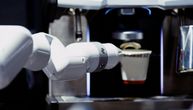 Otvoren kafić u kom rade roboti: Oborili svetski rekord u broju skuvanih i posluženih kafa, šta kažu mušterije