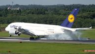 Najveći putnički avion na svetu sa 350 putnika sleteo pre piste: Airbus A380 polupao signalna svetla u Minhenu