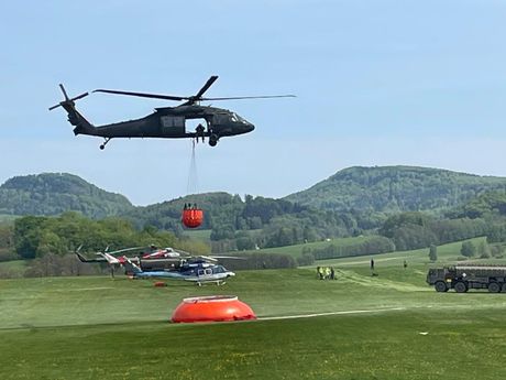 UH-60 Black Hawk