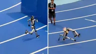 Najneverovatnija smrt robota koju je svet video: Odbio se od udarca, prsnule varnice, pogledajte snimak
