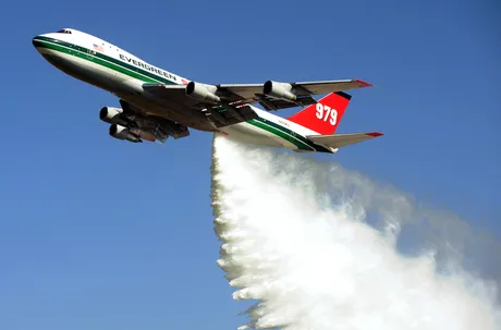 Boeing 747 Supertanker