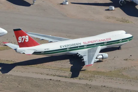 Boeing 747 Supertanker
