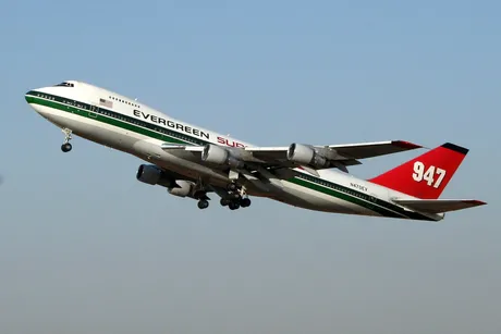 Boeing 747 Supertanker