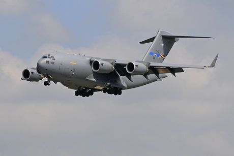 Boeing C-17