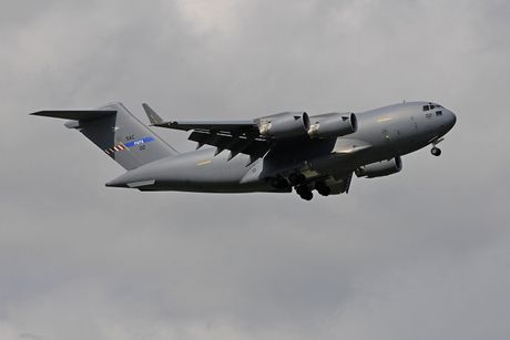 Boeing C-17