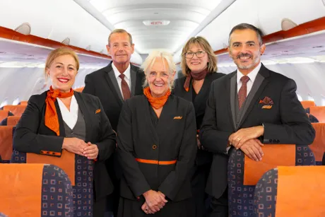 easyJet posade stjuardese stjuardi