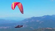 Desant na Drvar: Nekad lov na Tita, danas paraglajding takmičenje