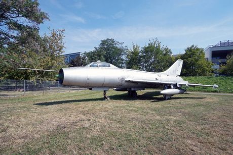 suhoj Su-7 , Avion