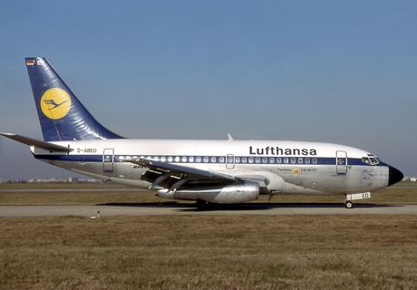 Lufthansa Boeing 737-100