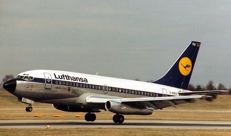Lufthansa Boeing 737-200