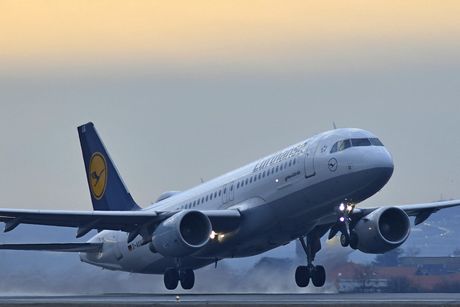 Lufthansa Airbus A320