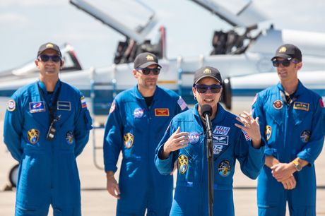 Crew-13