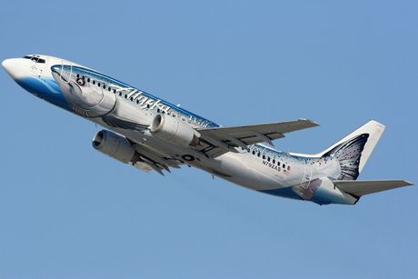 Air Alaska Boeing 737 Salomon