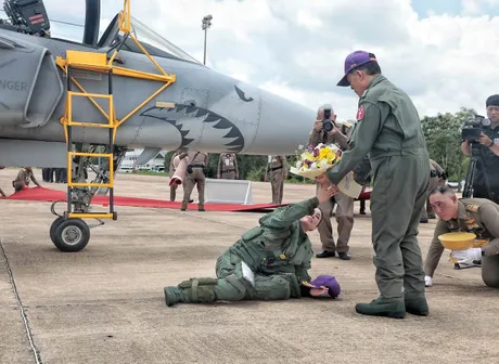 kraljica  Sutida Badžrasudhabimalalakšana, Saab Gripen