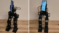 Štap za selfi je mrtav: Naučnici su napravili dvonožnog robota koji nosi telefon i čoveka prati u stopu