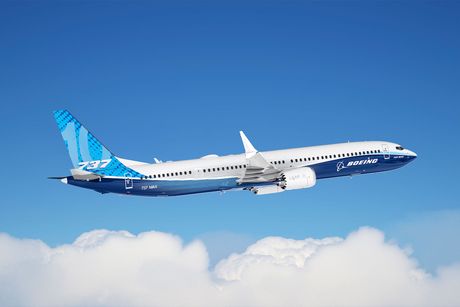 Boeing 737-10