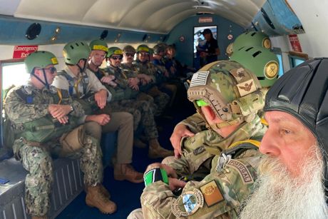 Operation Vukovi, srpski padobranci veterani u SAD