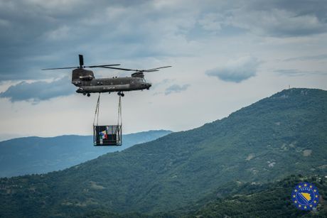 ICH-47F Chinook EUFOR