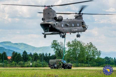 ICH-47F Chinook EUFOR